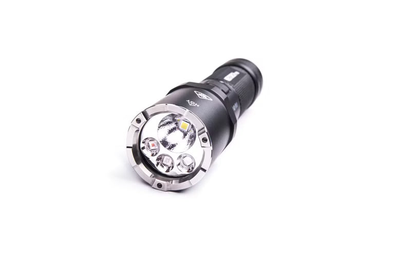NEXTORCH P09 - 2000 Lumen Multifunktion-LED-Taschenlampe