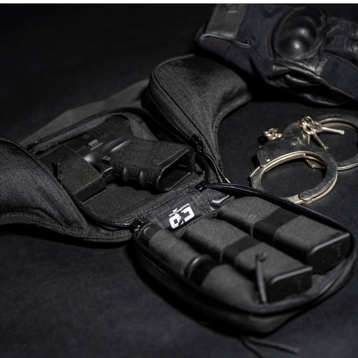 NEMEA 2.0 GUN POUCH Bauchtasche mit Innenholster