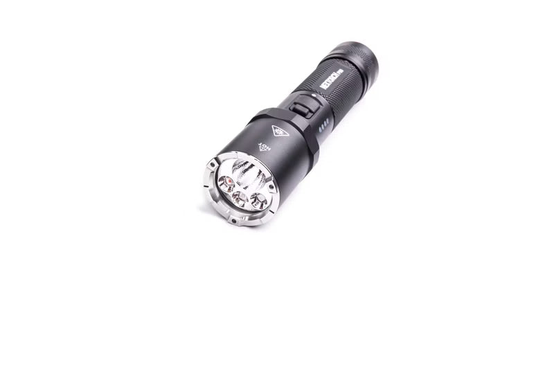 NEXTORCH P09 - 2000 Lumen Multifunktion-LED-Taschenlampe
